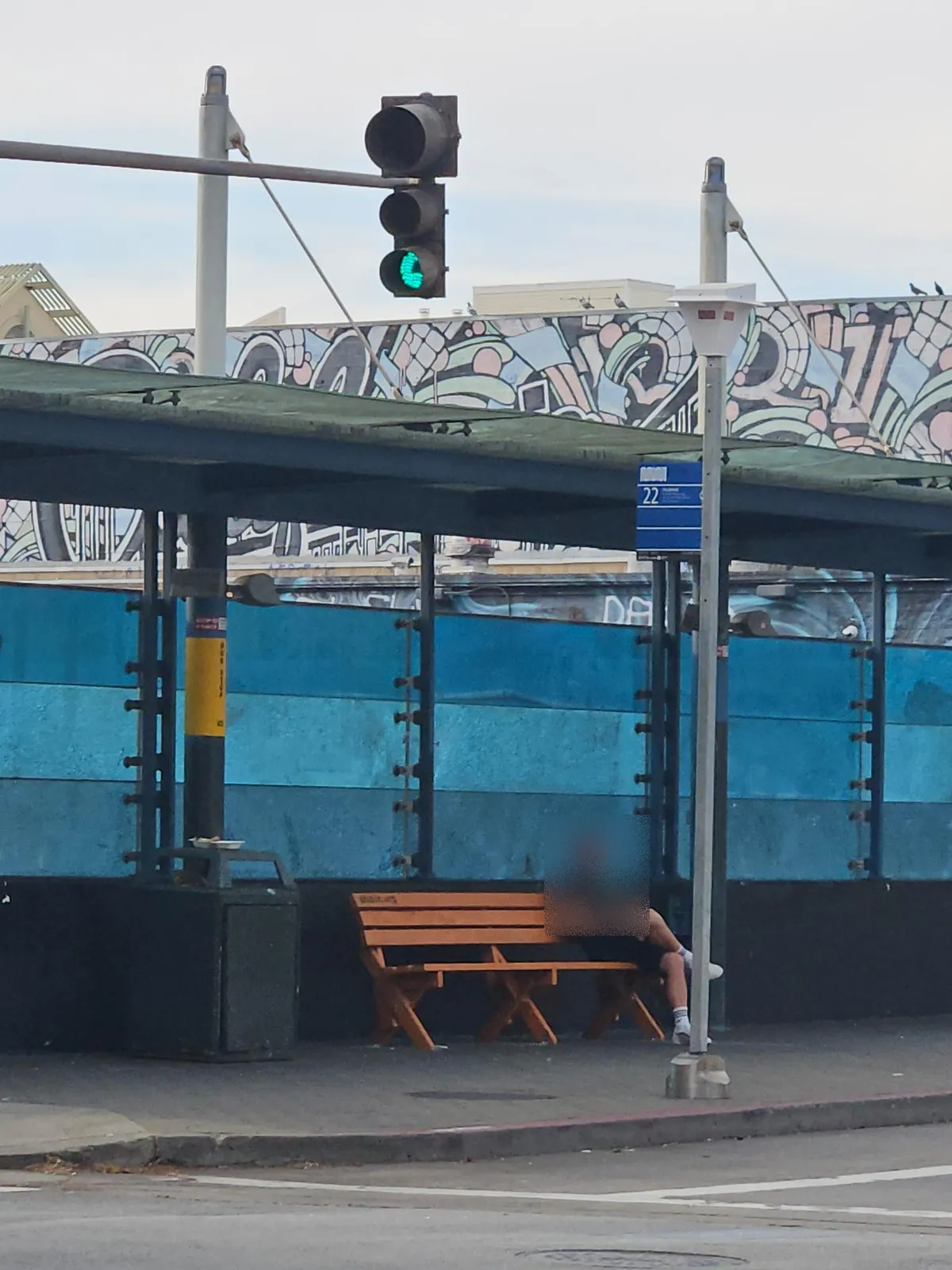 Photo of the bench.