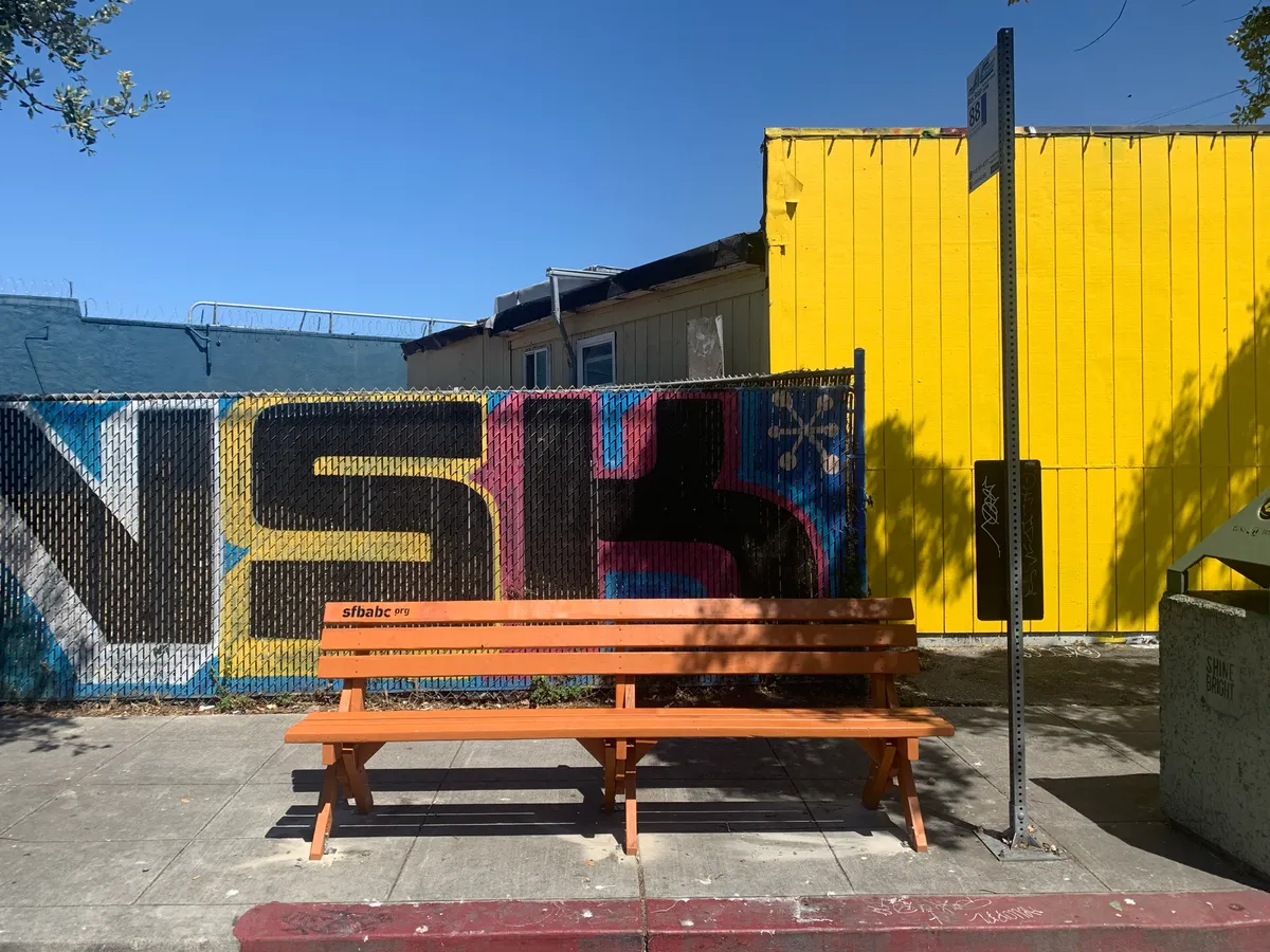 Photo of the bench.