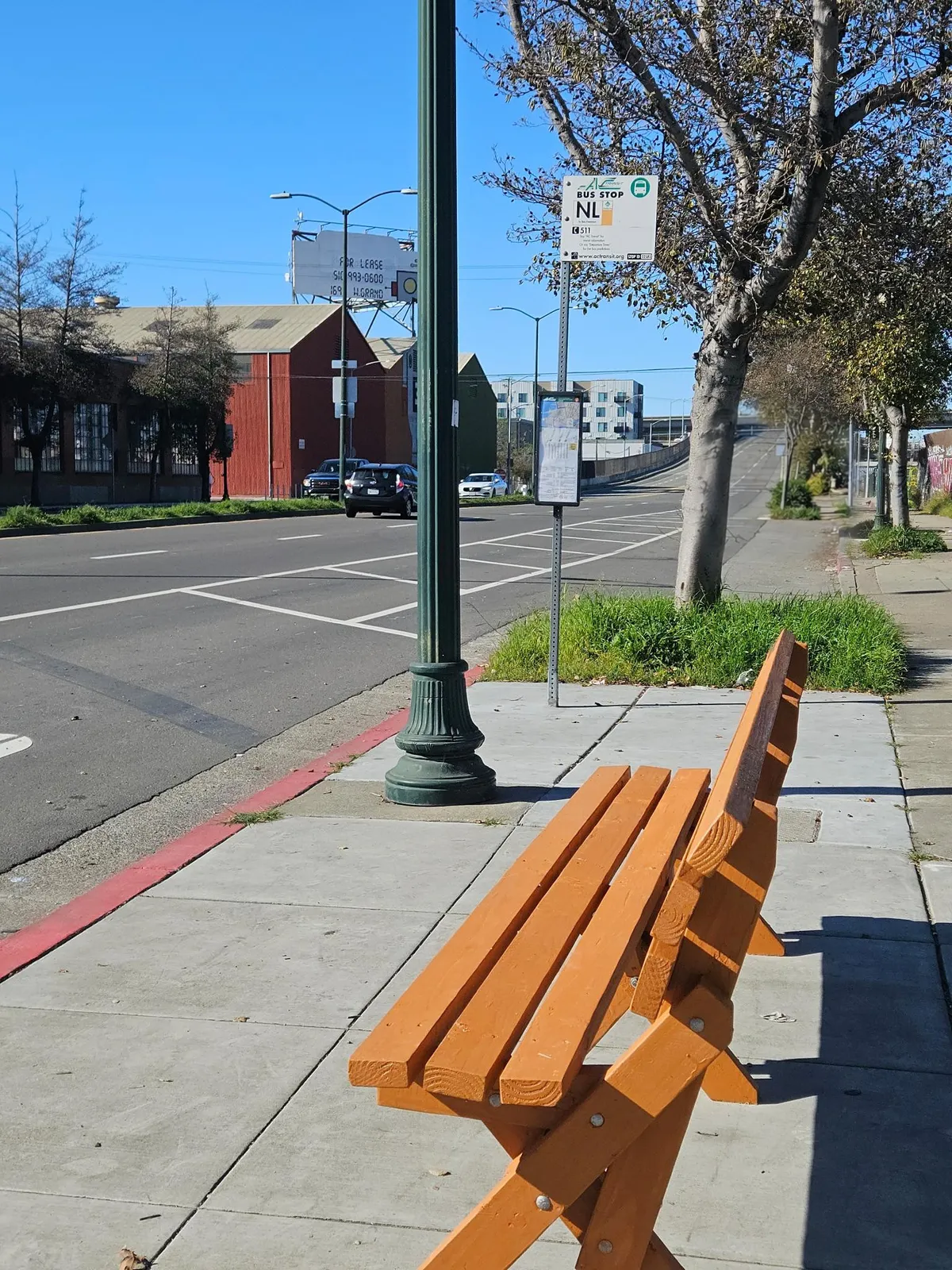 Photo of the bench.